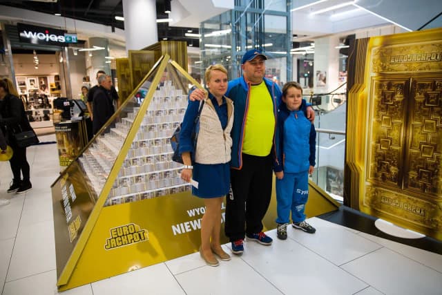 Do której wysyłamy eurojackpot? Spóźnisz się na losowanie!